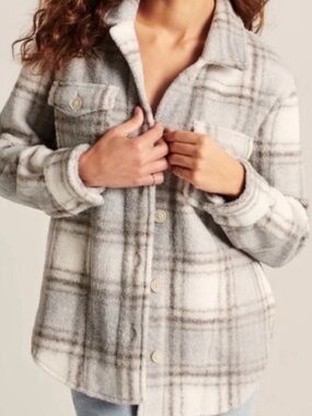 Abercrombie & Fitch Gray and White Plaid Teddy Jacket